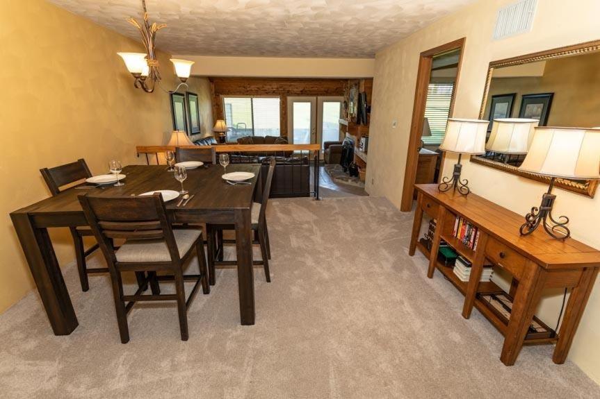 Seven Springs Sunridge 2 Bedroom Standard Condo, Mountain Views! Champion